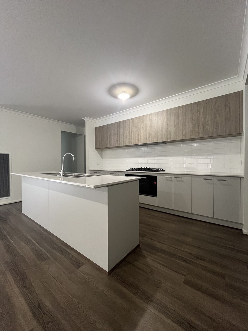 10 Gerace Street, Truganina, VIC 3029, Truganina - Thumbnail 5