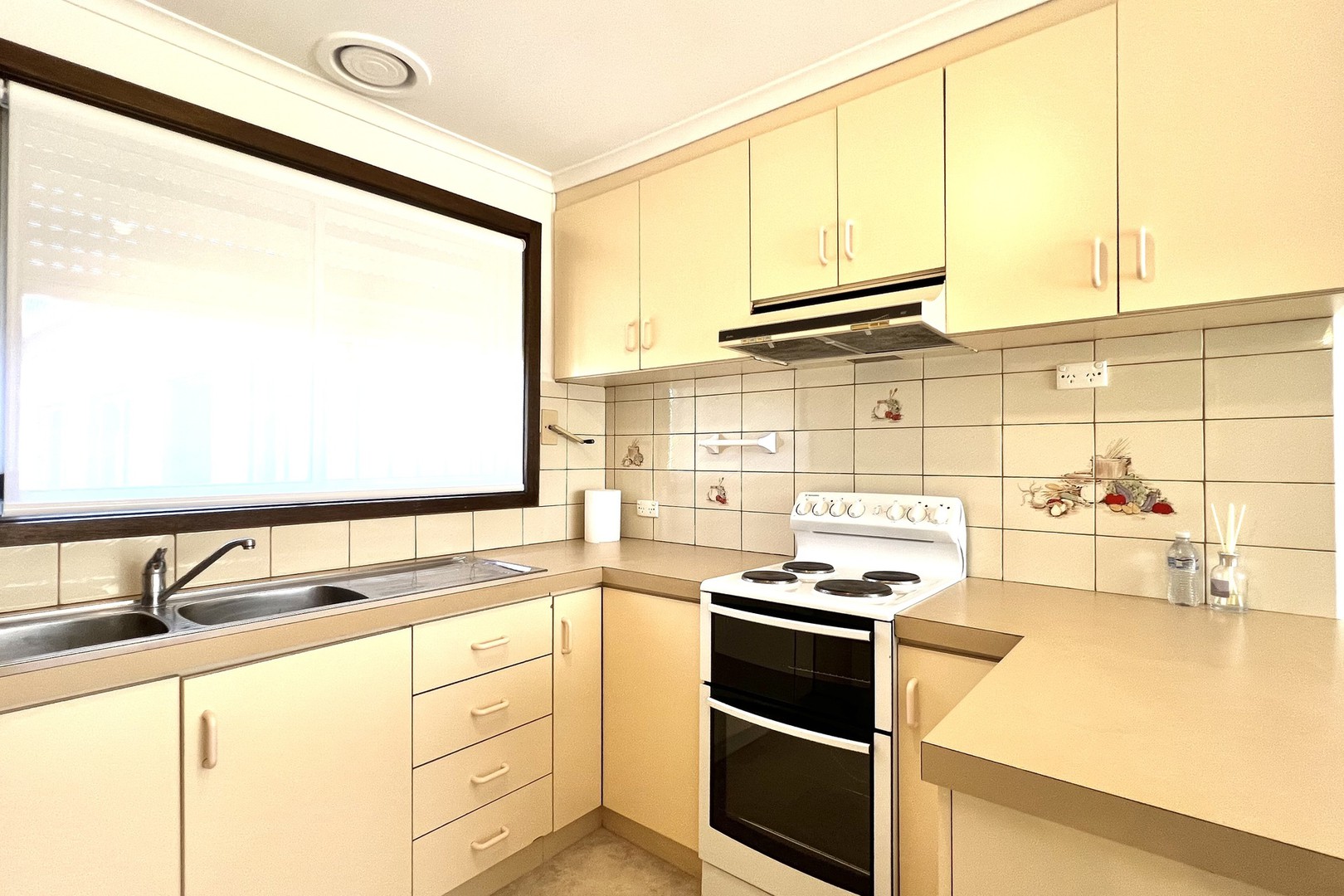 10 Gillespie Road, St Albans, VIC 3021, St Albans - Thumbnail 5