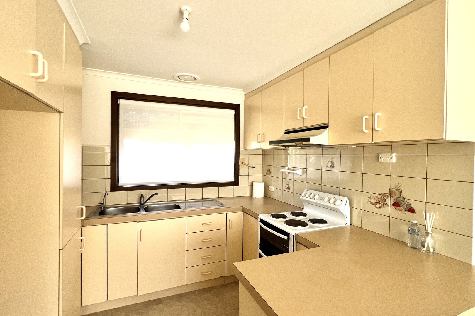10 Gillespie Road, St Albans, VIC 3021, St Albans - Thumbnail 6