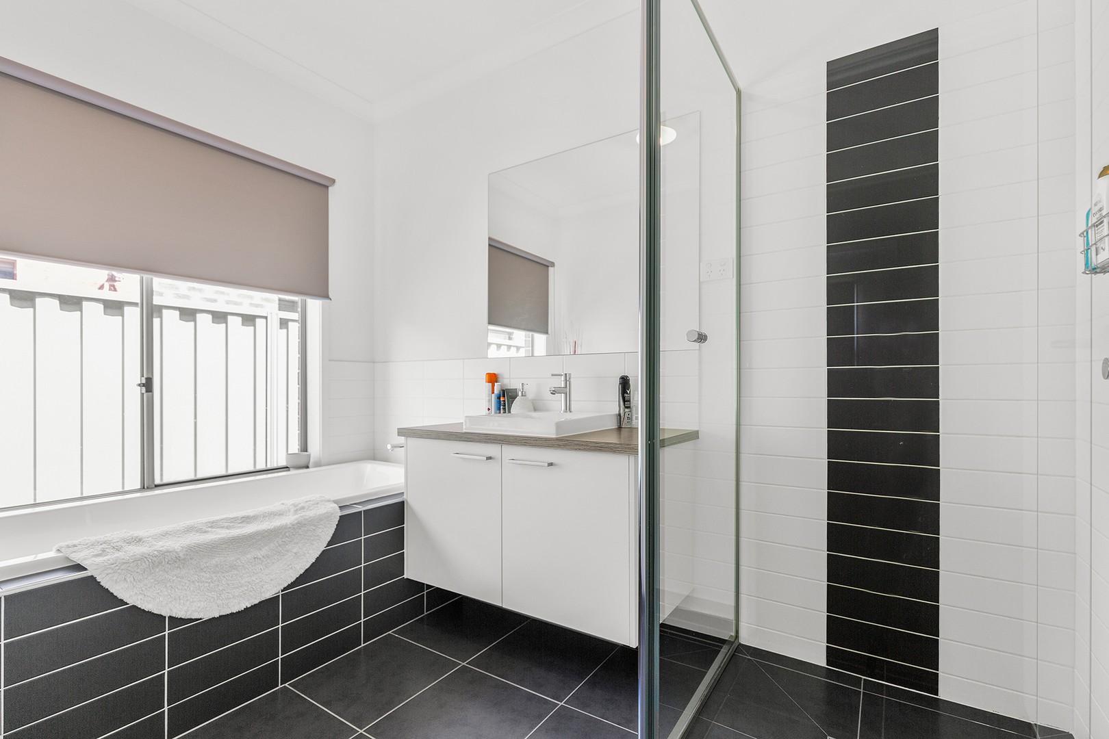 10 Golden Green Street, Pakenham, VIC 3810, Pakenham - Thumbnail 6