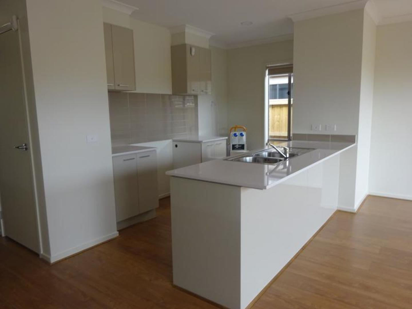 10 Gossamer Way, Mickleham, VIC 3064, Mickleham - Thumbnail 2