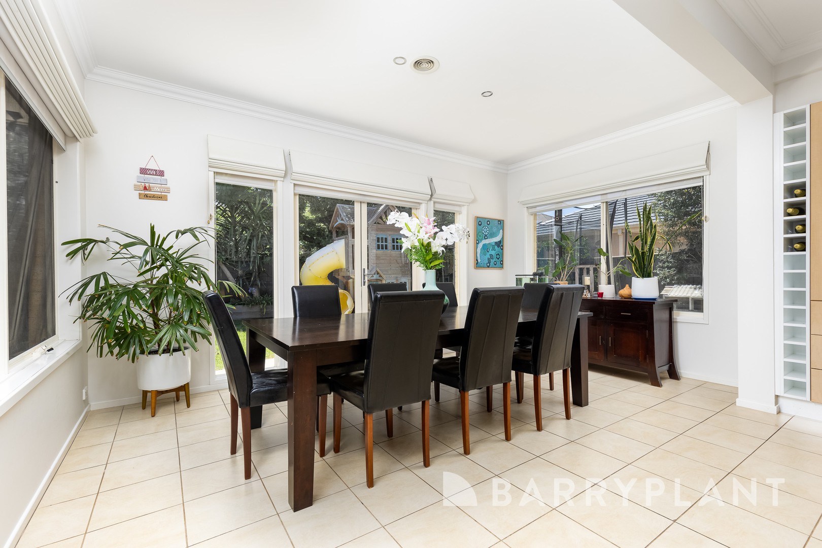 10 Greenview Way, Sanctuary Lakes, VIC 3030, Point Cook - Thumbnail 6