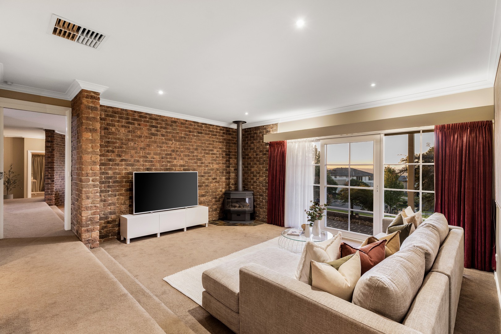 10 Grenfell Place, Lysterfield, VIC 3156, Lysterfield - Thumbnail 5