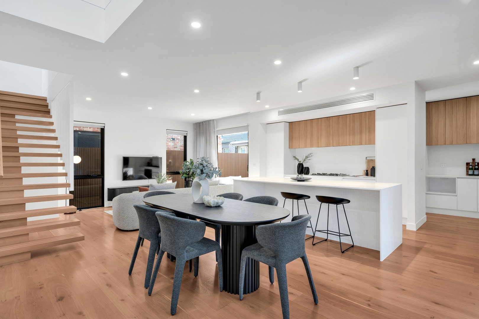 10 Groves Street, Keilor East, VIC 3033, Keilor East - Thumbnail 3