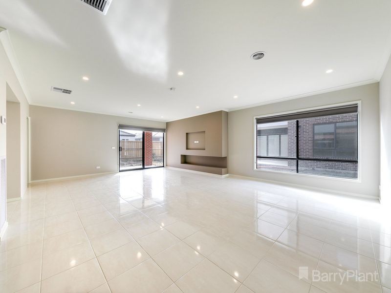 10 Gulliver Drive, Officer, VIC 3809, Officer - Thumbnail 3