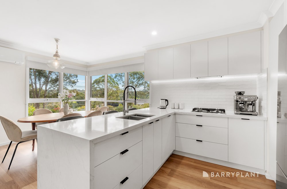 10 Haley Street, Diamond Creek, VIC 3089 - Thumbnail 2 - 14/10/2024