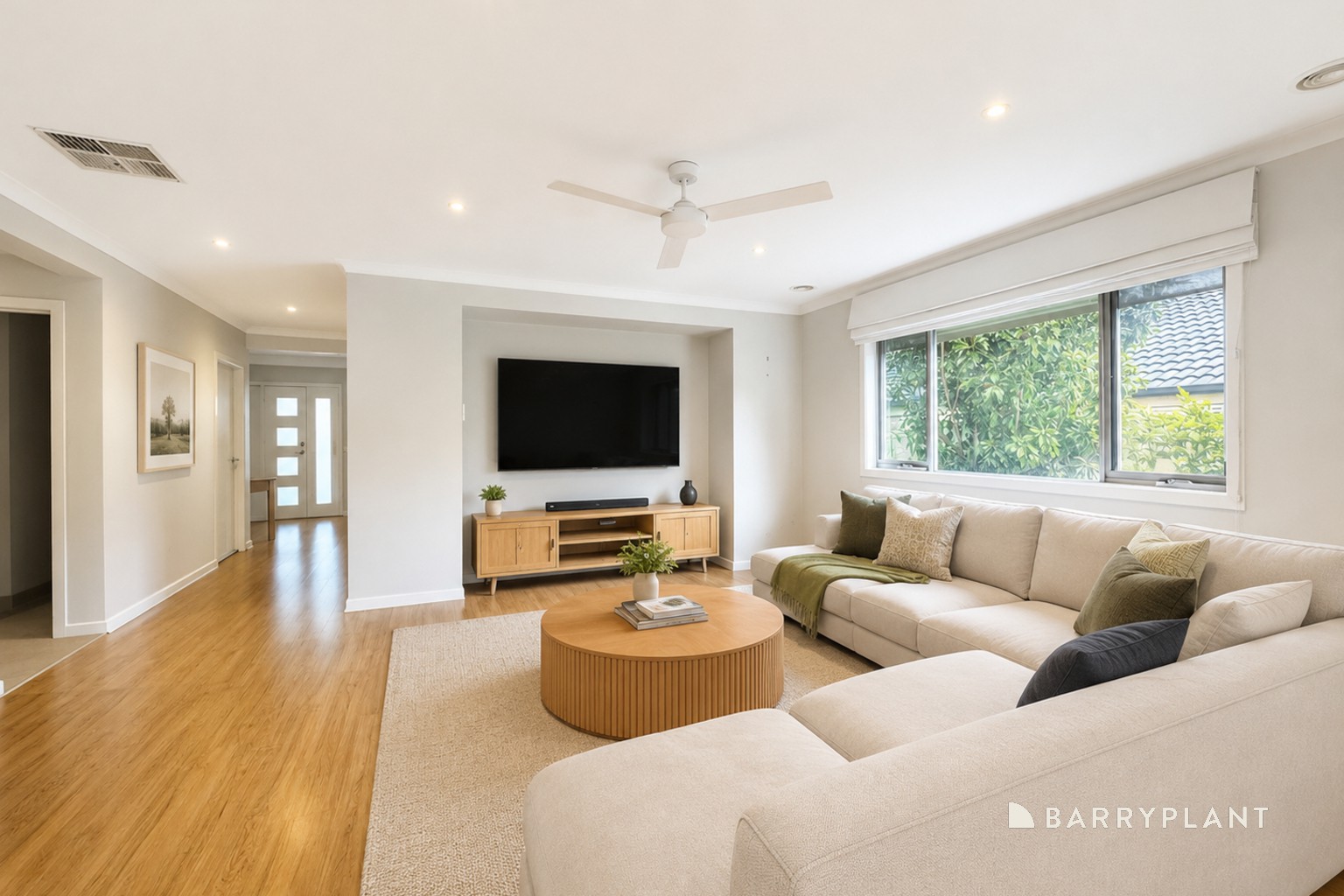 10 Hamish Avenue, Pakenham, VIC 3810 - Thumbnail 1 - 26/08/2026
