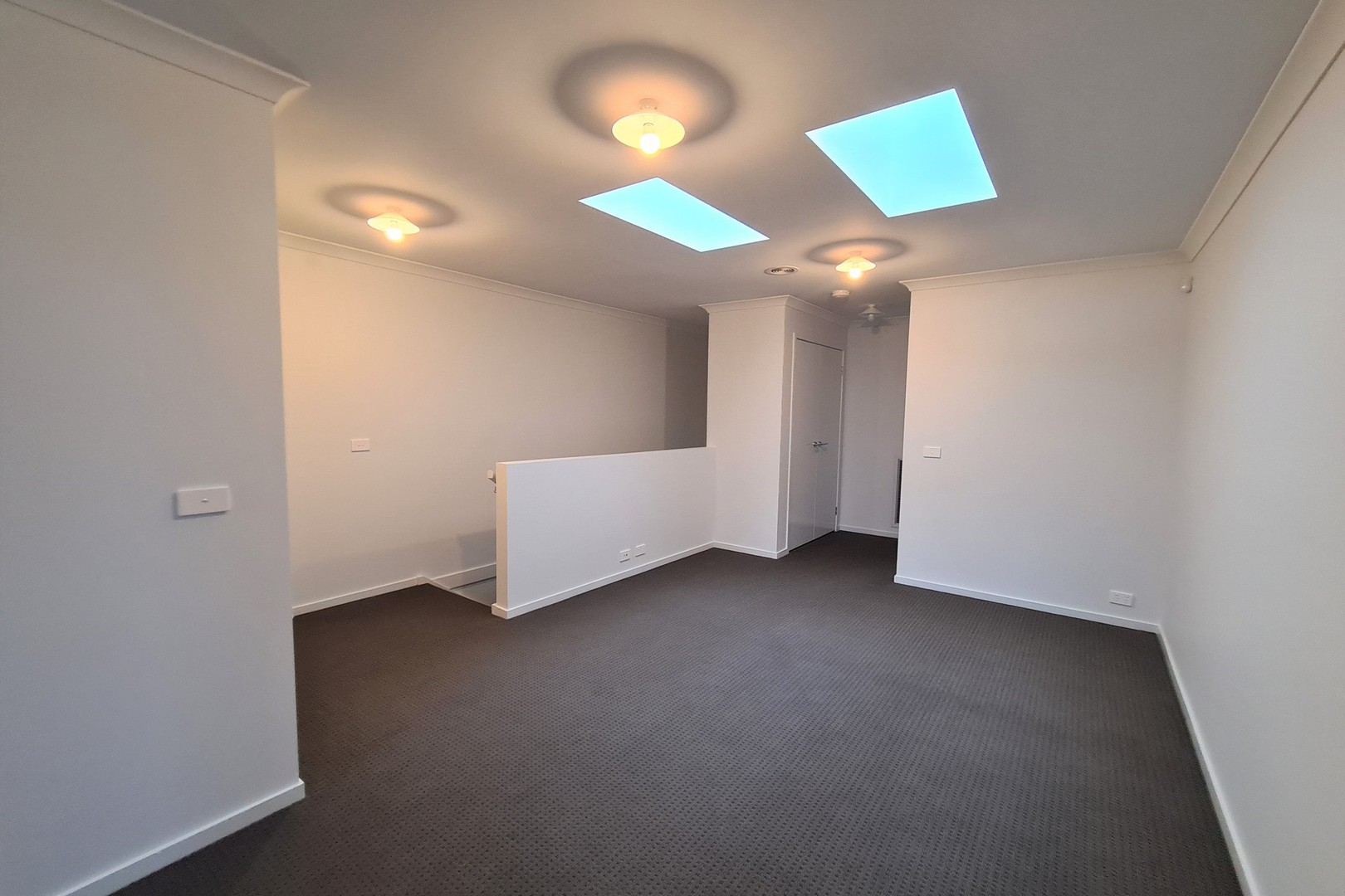 10 Hanover Way, Mickleham, VIC 3064, Mickleham - Thumbnail 7