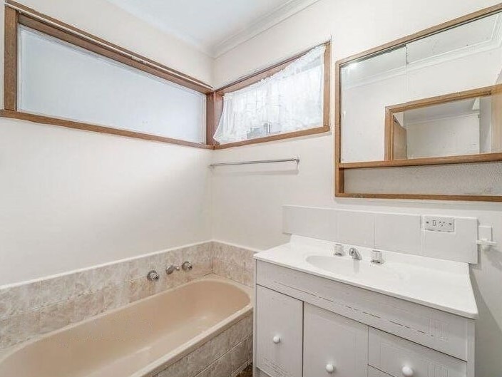 10 Harcourt Street, Doncaster, VIC 3108, Doncaster - Thumbnail 4