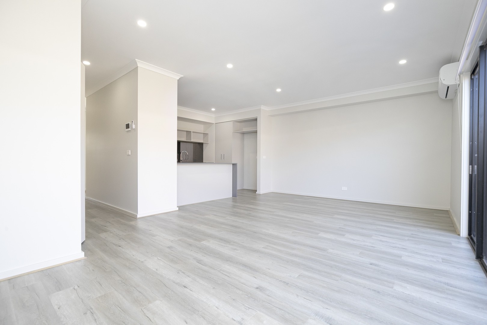 10 Harlequin Avenue, Deanside, VIC 3336, Deanside - Thumbnail 5
