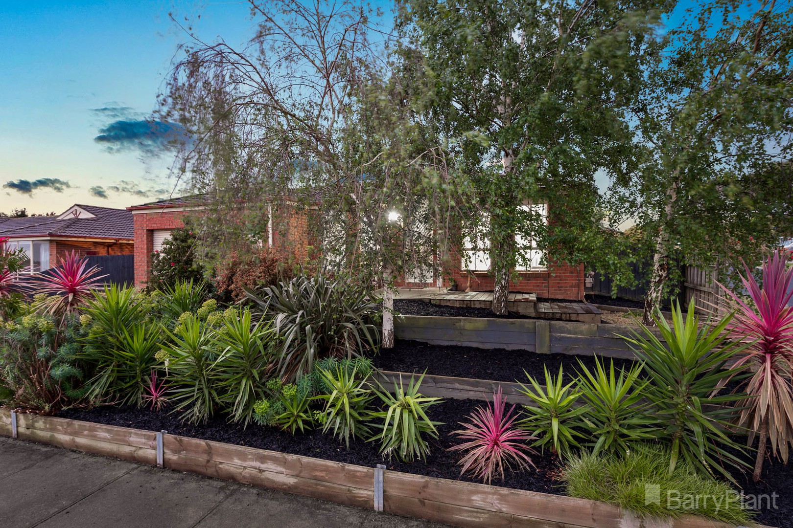 10 Harmony Court, Pakenham, VIC 3810 - Thumbnail 2 - 03/12/2021