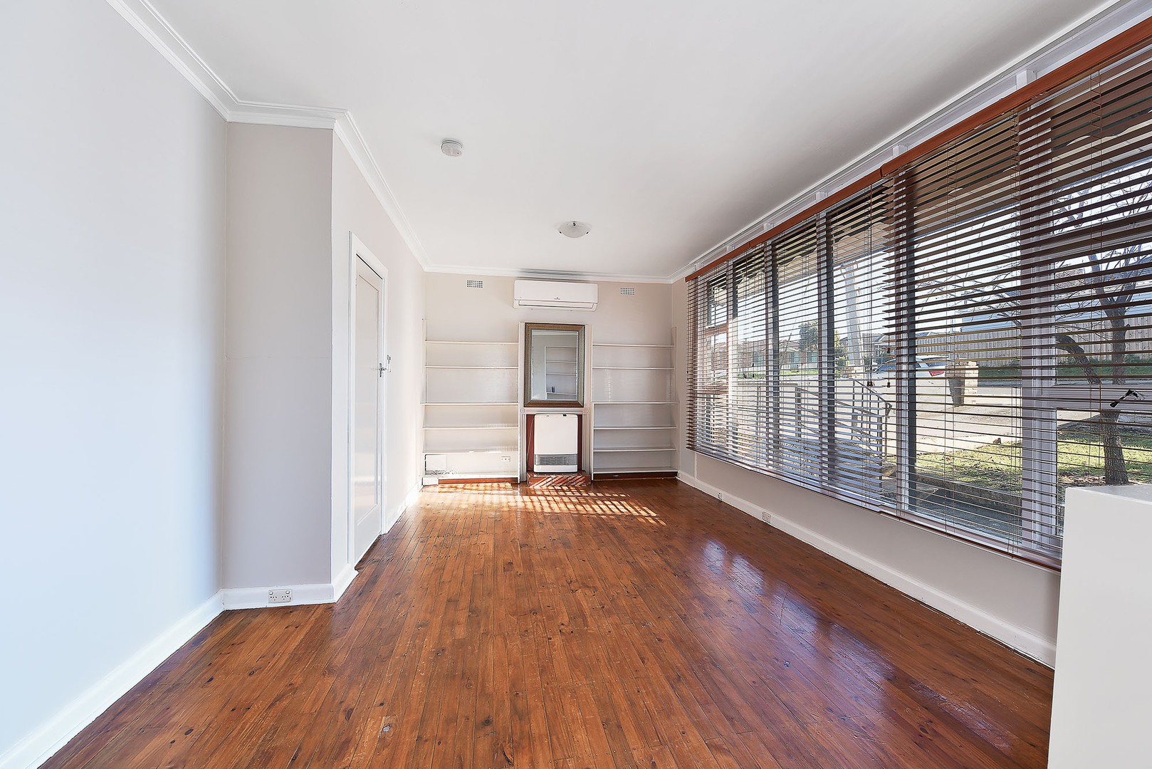 10 Highridge Crescent, Airport West, VIC 3042, Airport West - Thumbnail 2