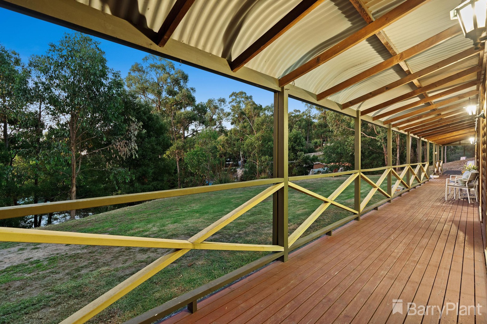10 Hillcrest Court, Cockatoo, VIC 3781, Cockatoo - Thumbnail 2