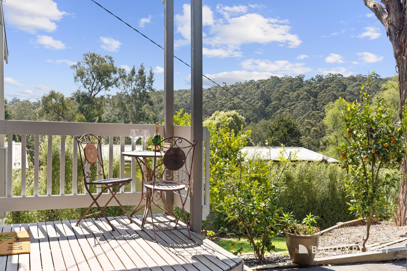 10 Hillside Road, Cockatoo, VIC 3781, Cockatoo - Thumbnail 2