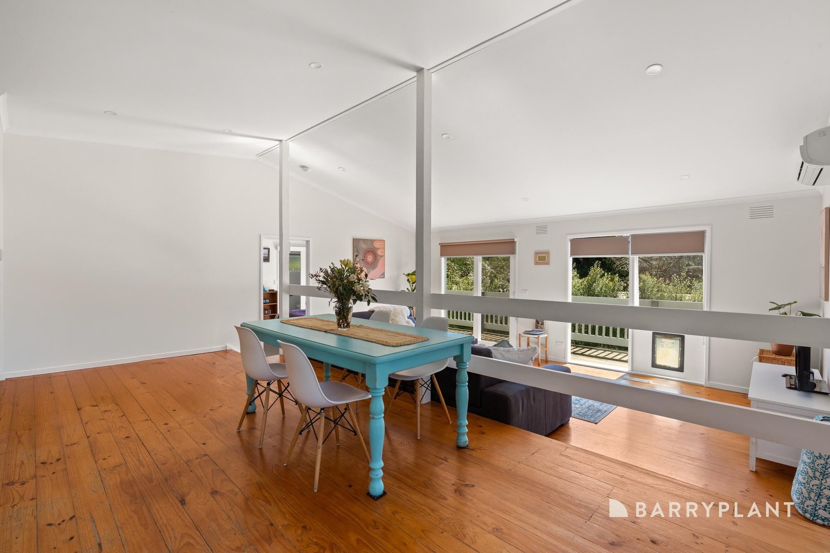 10 Hillside Road, Cockatoo, VIC 3781, Cockatoo - Thumbnail 5