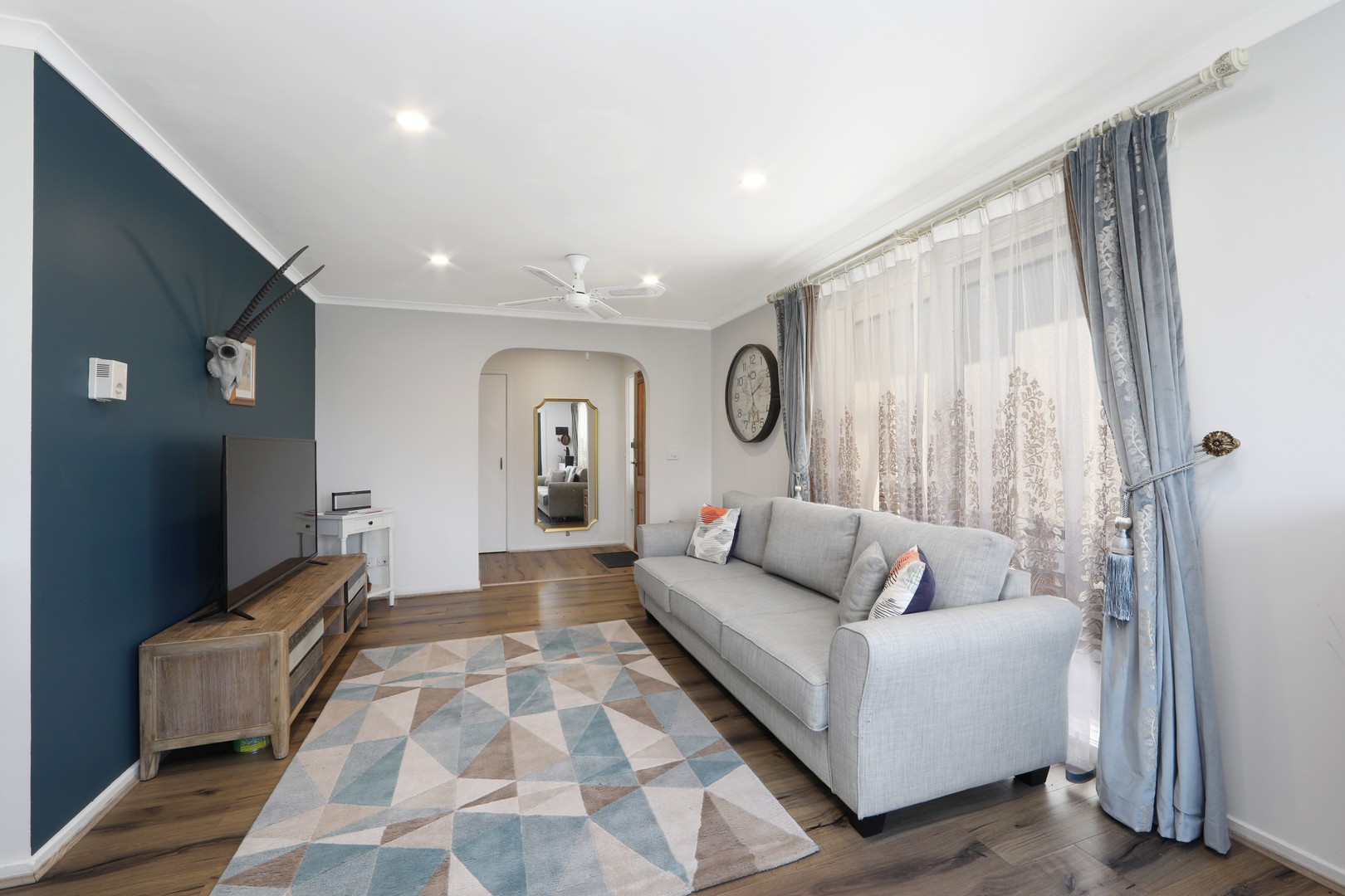 10 Hollyview Court, Rowville, VIC 3178, Rowville - Thumbnail 2