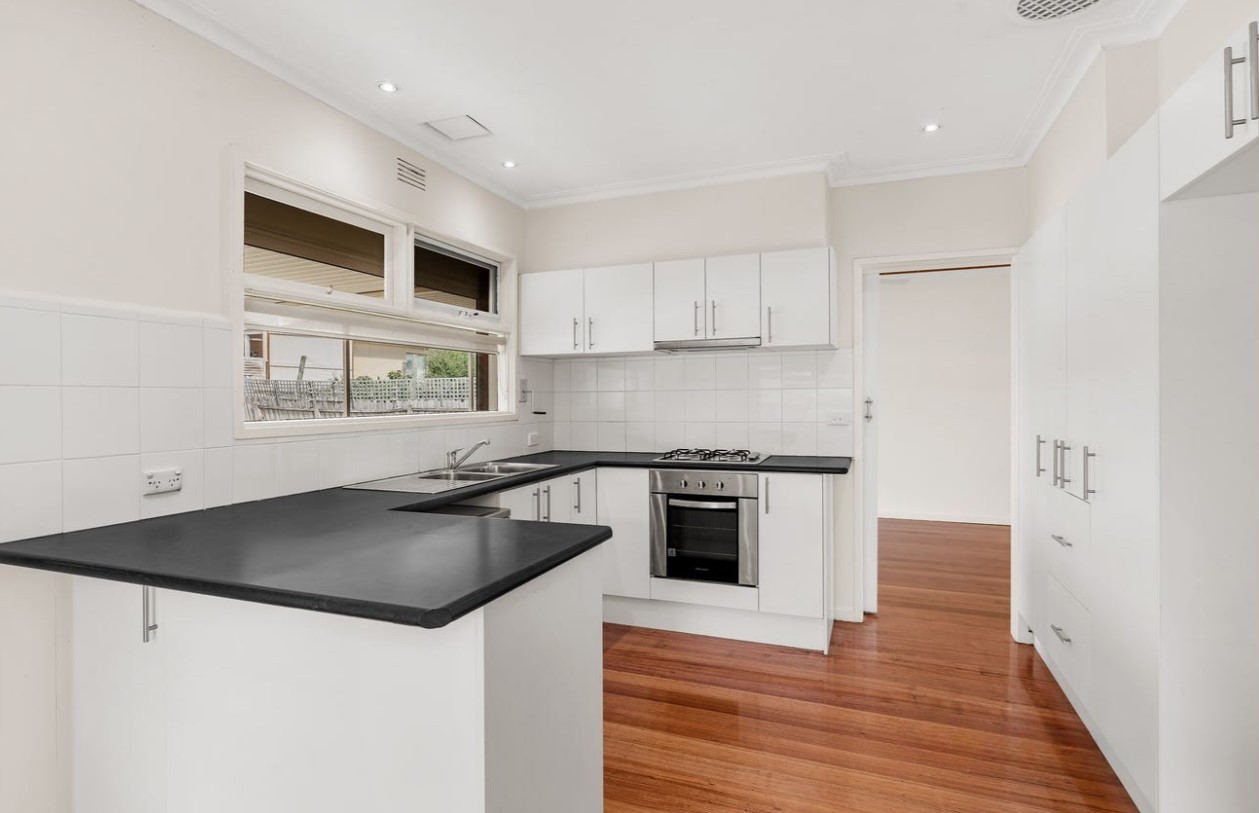 10 Hotham Street, Templestowe Lower, VIC 3107 - Thumbnail 1 - 04/06/2026