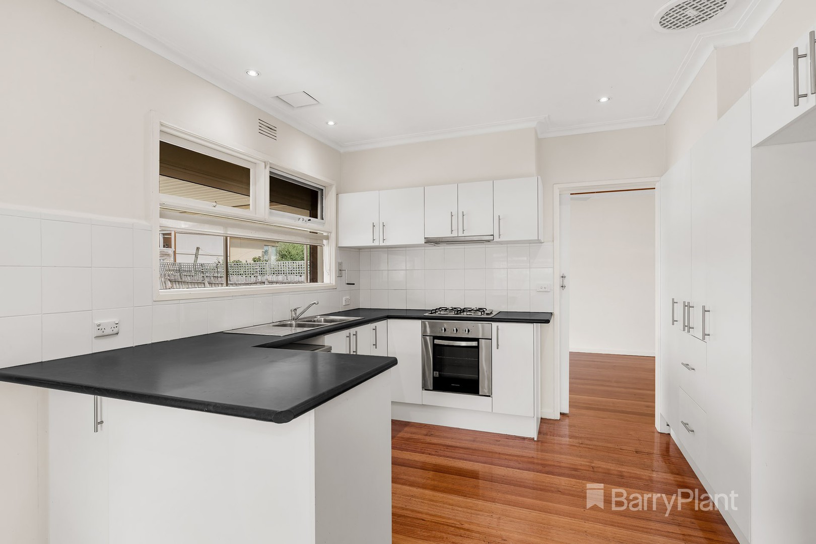 10 Hotham Street, Templestowe Lower, VIC 3107 - Thumbnail 1 - 05/10/2023
