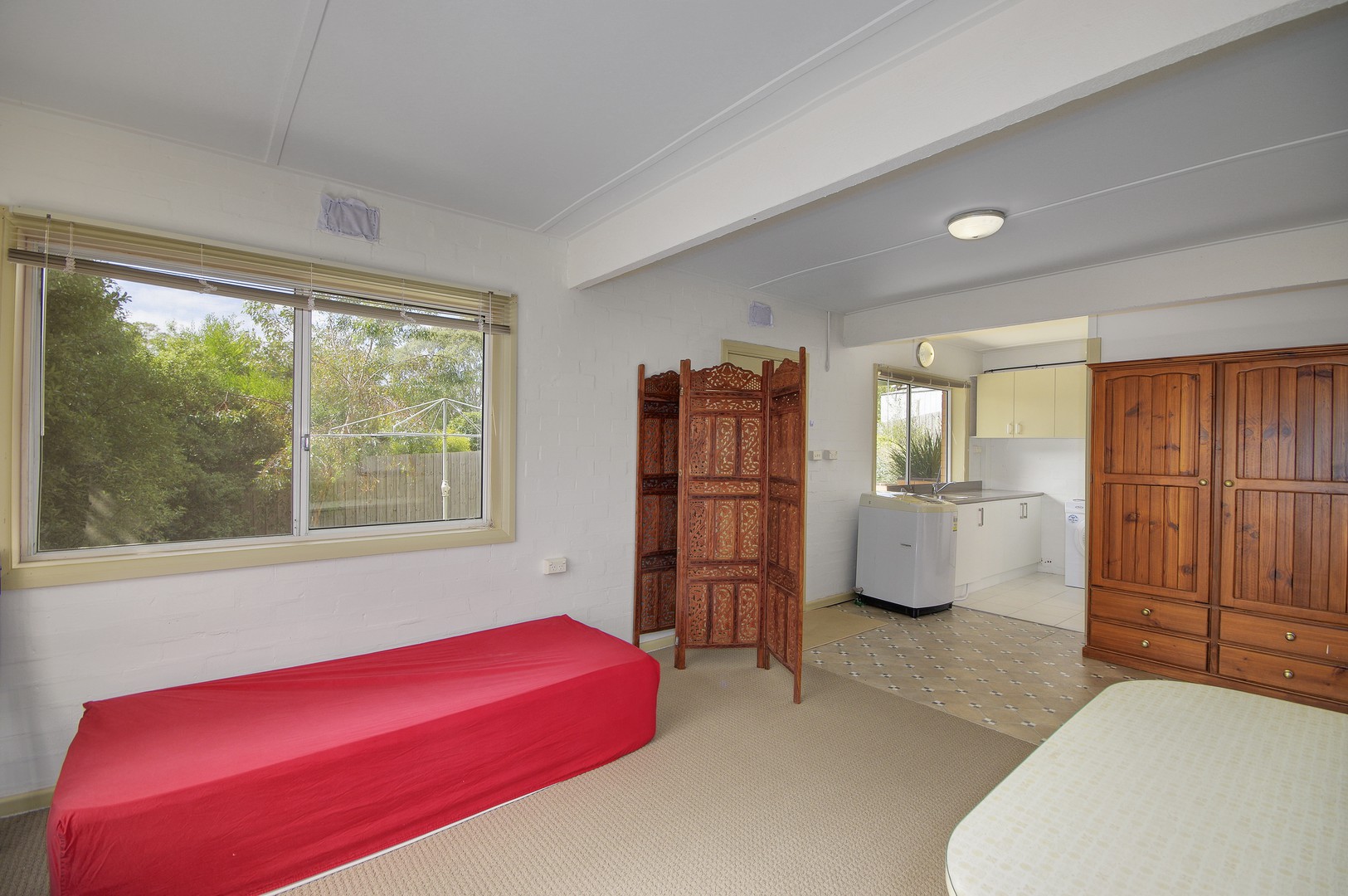 10 Hutcheson Avenue, Highton, VIC 3216, Highton - Thumbnail 6