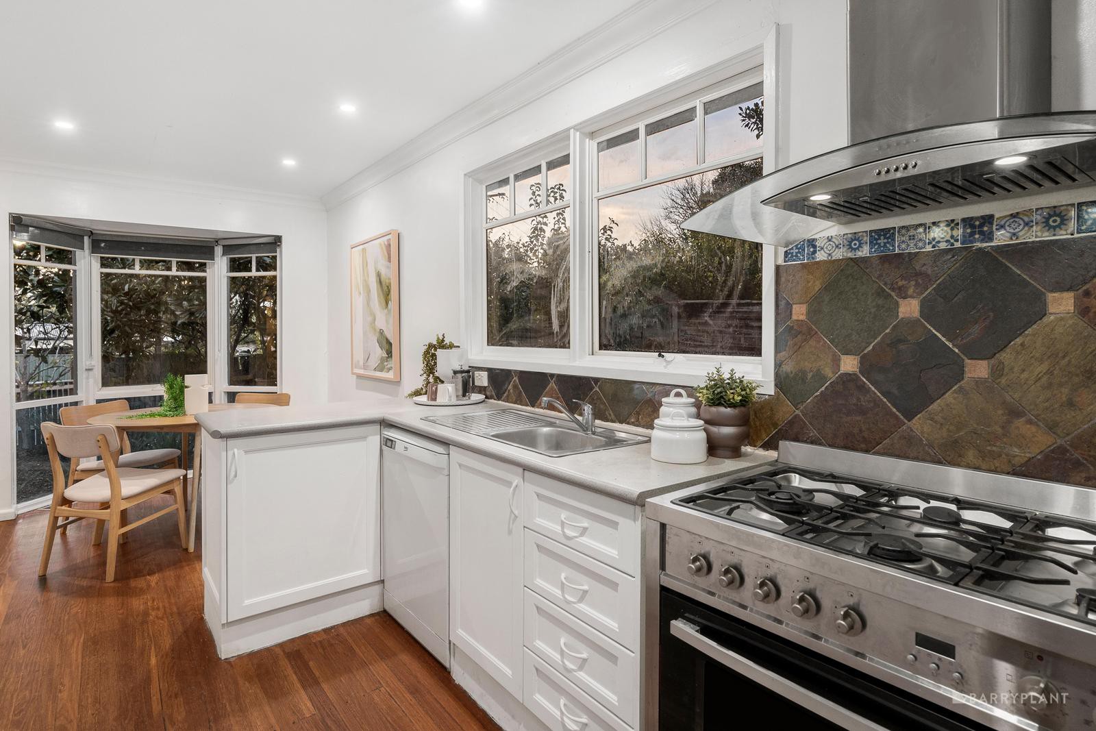 10 Ian Avenue, Ringwood East, VIC 3135, Ringwood East - Thumbnail 4