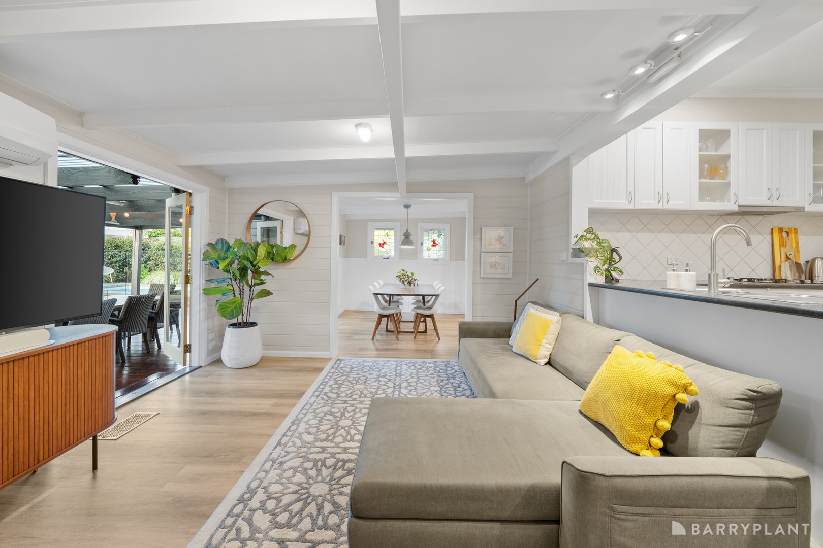 10 Inez Avenue, Ringwood, VIC 3134, Ringwood - Thumbnail 7