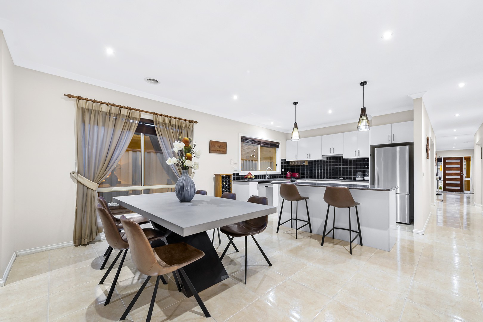 10 Inverell Street, Burnside Heights, VIC 3023, Burnside Heights - Thumbnail 6