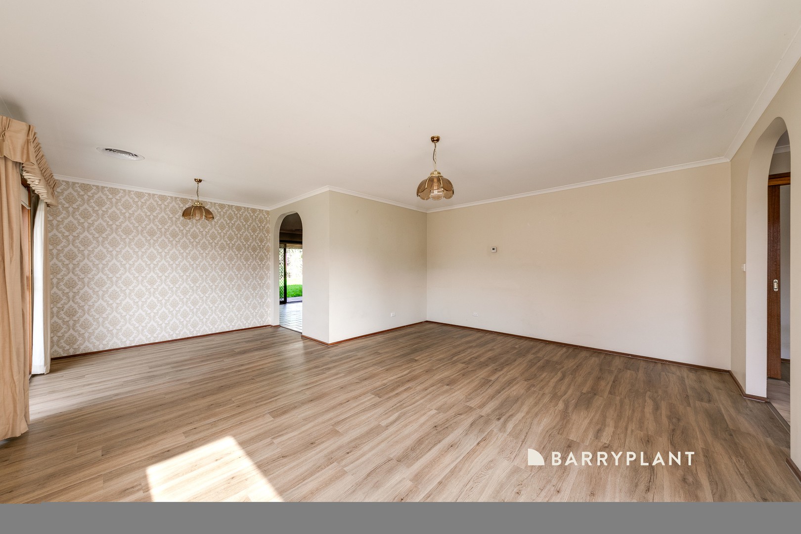 10 Irving Road, Pakenham, VIC 3810, Pakenham - Thumbnail 3