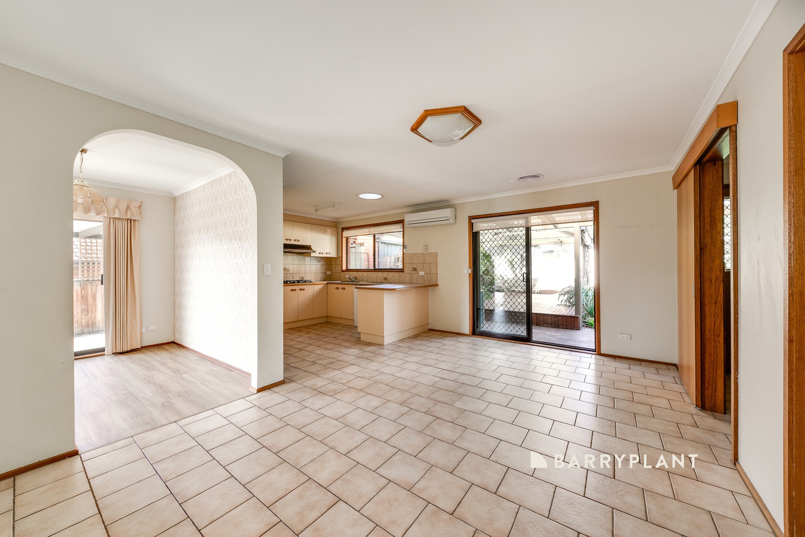 10 Irving Road, Pakenham, VIC 3810, Pakenham - Thumbnail 6