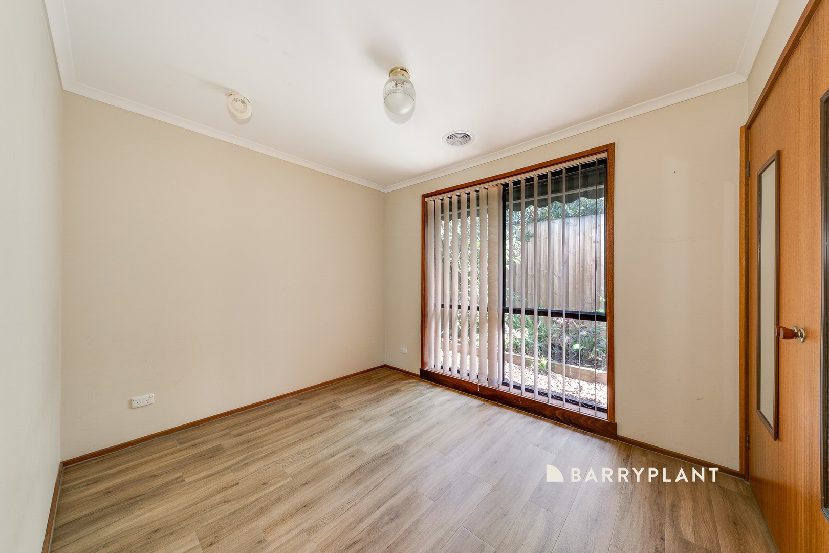 10 Irving Road, Pakenham, VIC 3810, Pakenham - Thumbnail 7