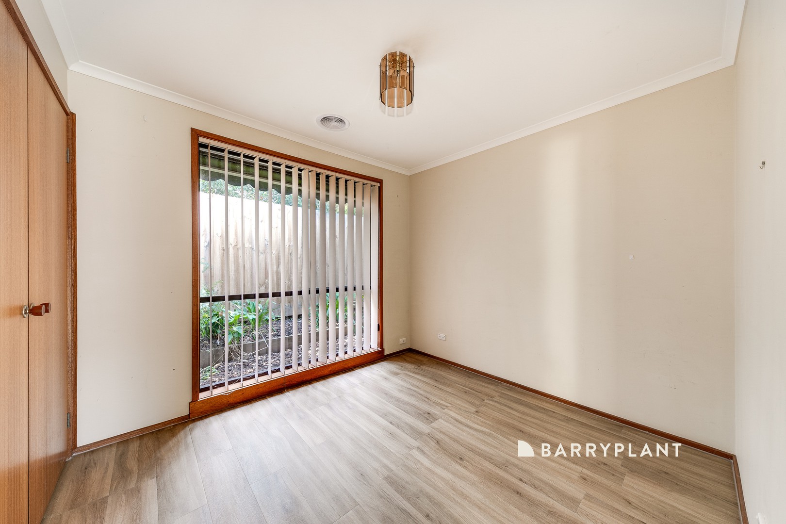 10 Irving Road, Pakenham, VIC 3810, Pakenham - Thumbnail 8