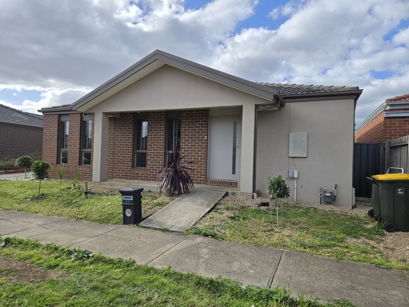 10 Isabella Court, Albanvale, VIC 3021 - Image - 09/10/2025