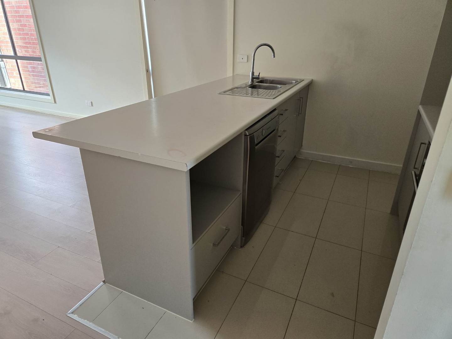 10 Isabella Court, Albanvale, VIC 3021 - Thumbnail 2 - 09/10/2025