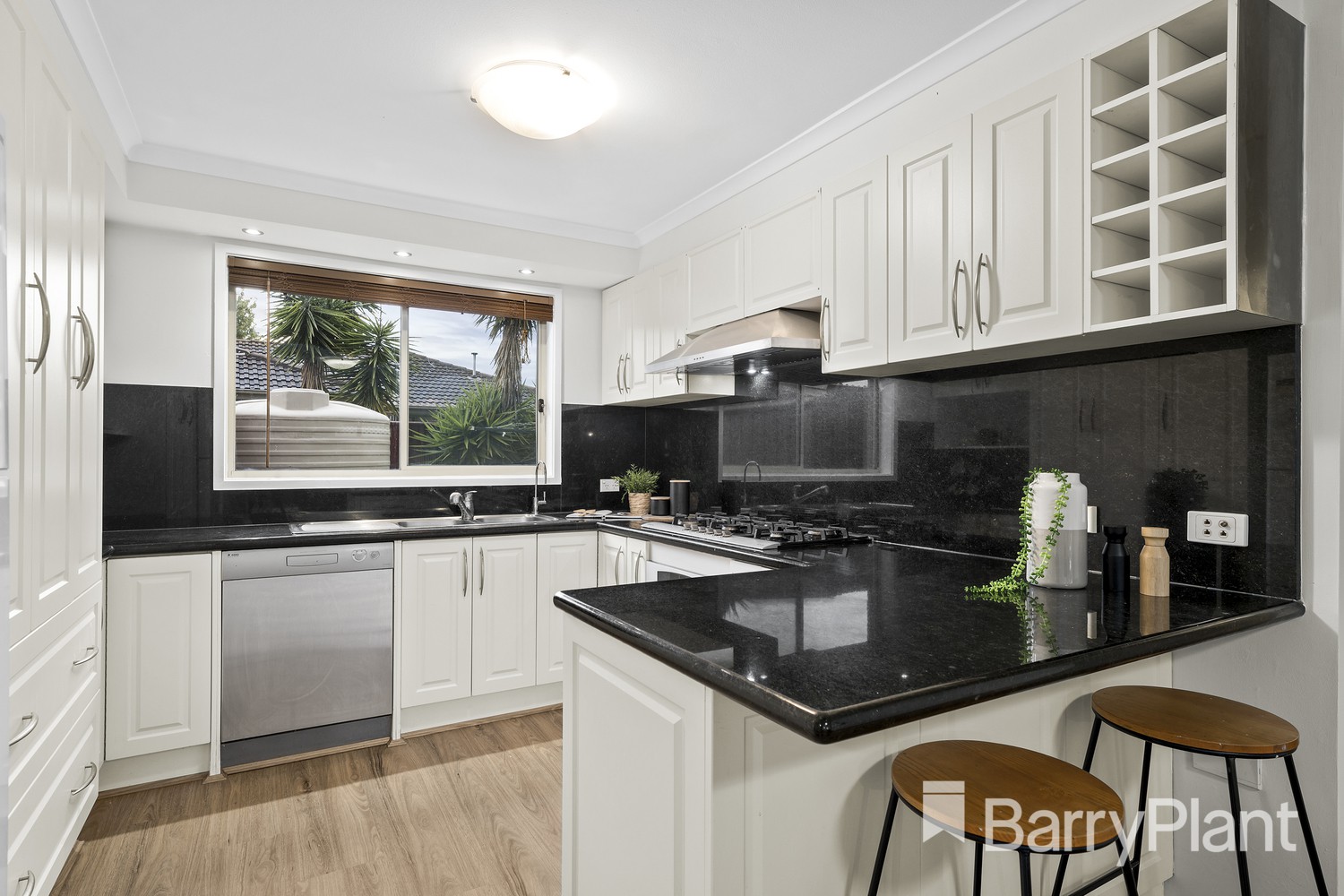 10 Jasmine Drive, Mill Park, VIC 3082, Mill Park - Thumbnail 4