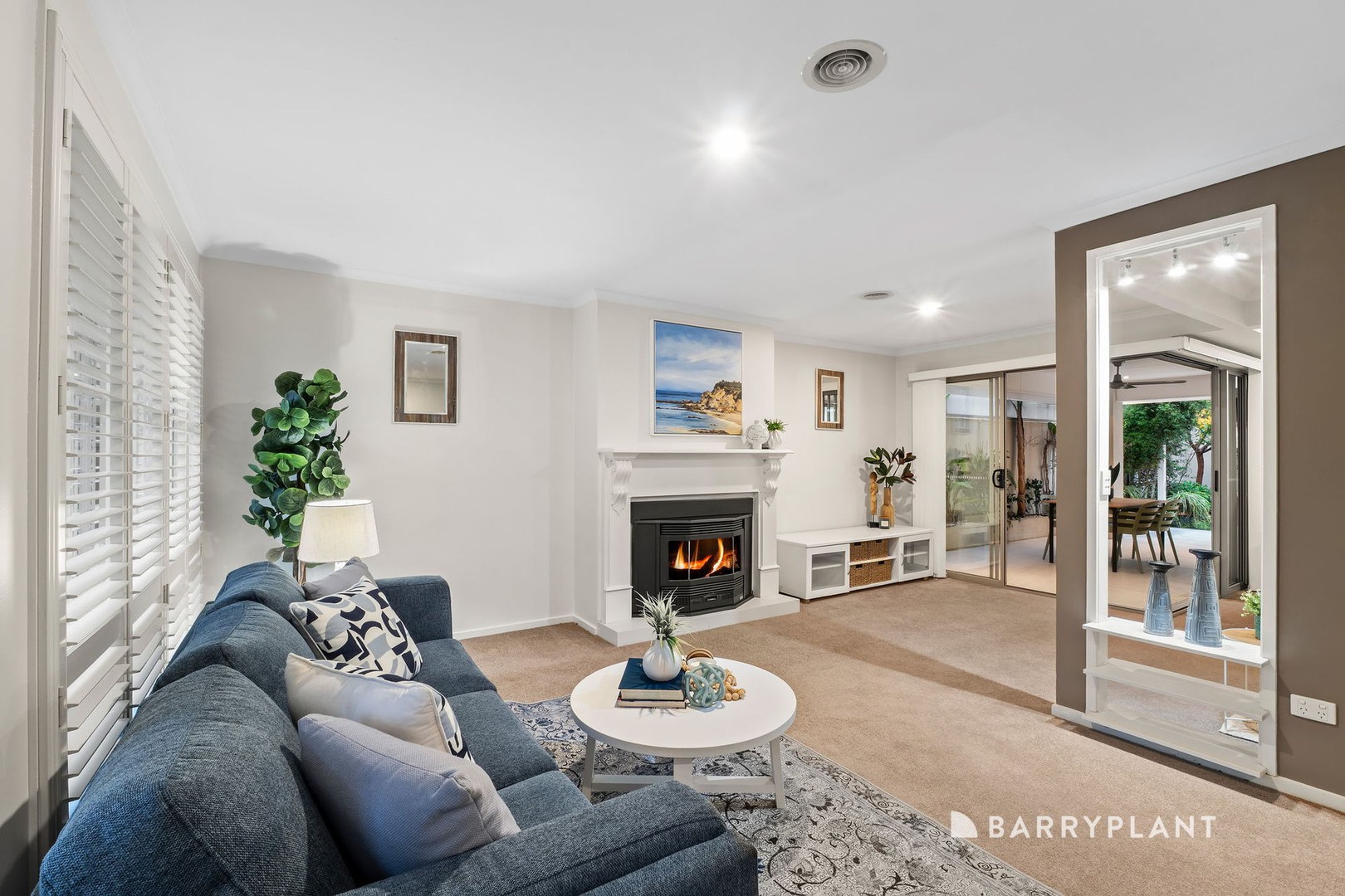 10 Jenola Parade, Wantirna South, VIC 3152 - Thumbnail 2 - 02/06/2026
