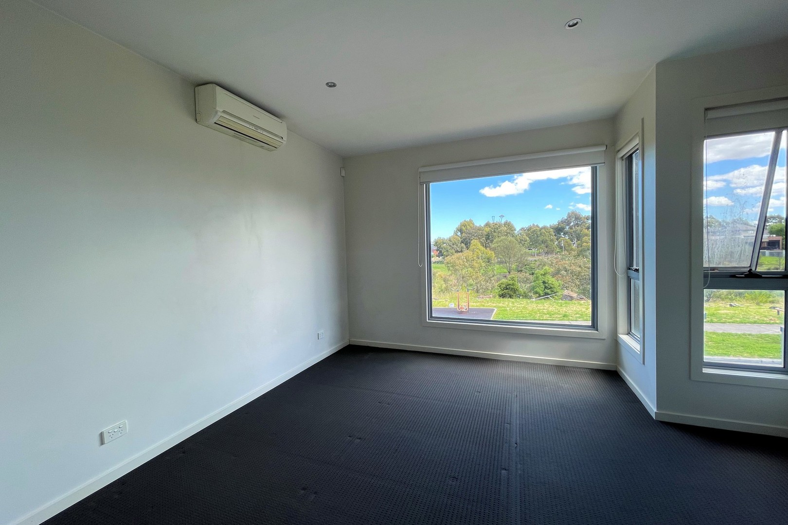 10 Jolimont Street, Caroline Springs, VIC 3023, Caroline Springs - Thumbnail 5
