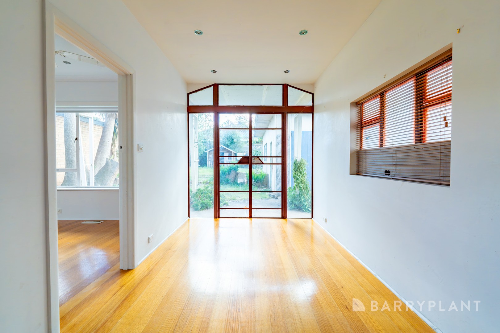 10 Josephine Street, Oak Park, VIC 3046, Oak Park - Thumbnail 4