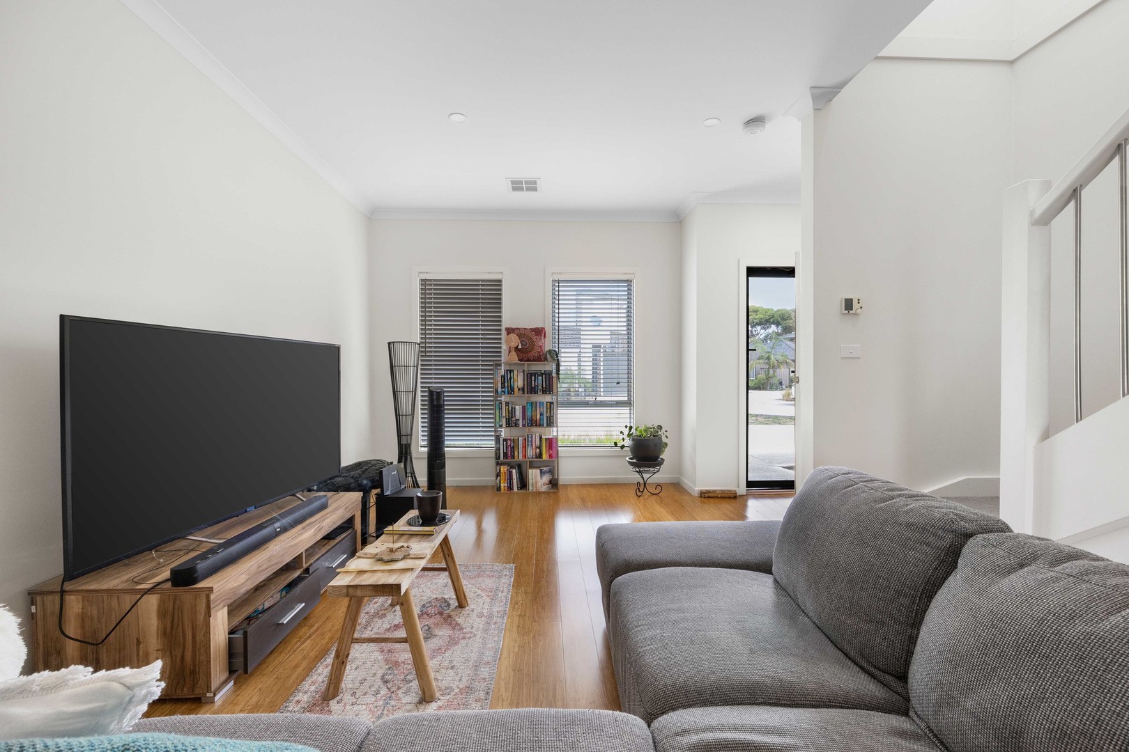 10 Kangaroo Paw Court, Taylors Lakes, VIC 3038, Keilor - Thumbnail 5