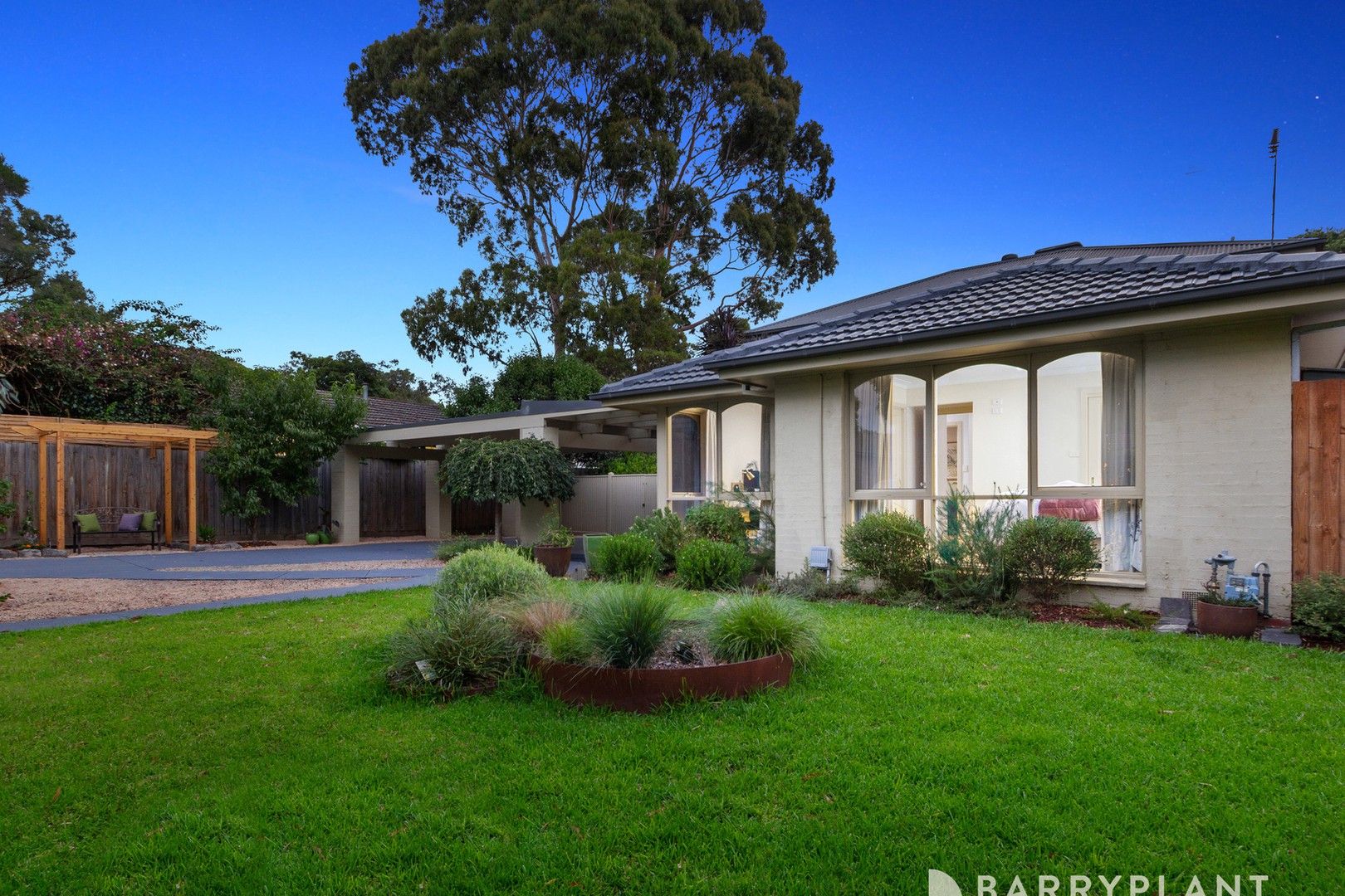 10 Karabil Close, Scoresby, VIC 3179, Scoresby - Thumbnail 2
