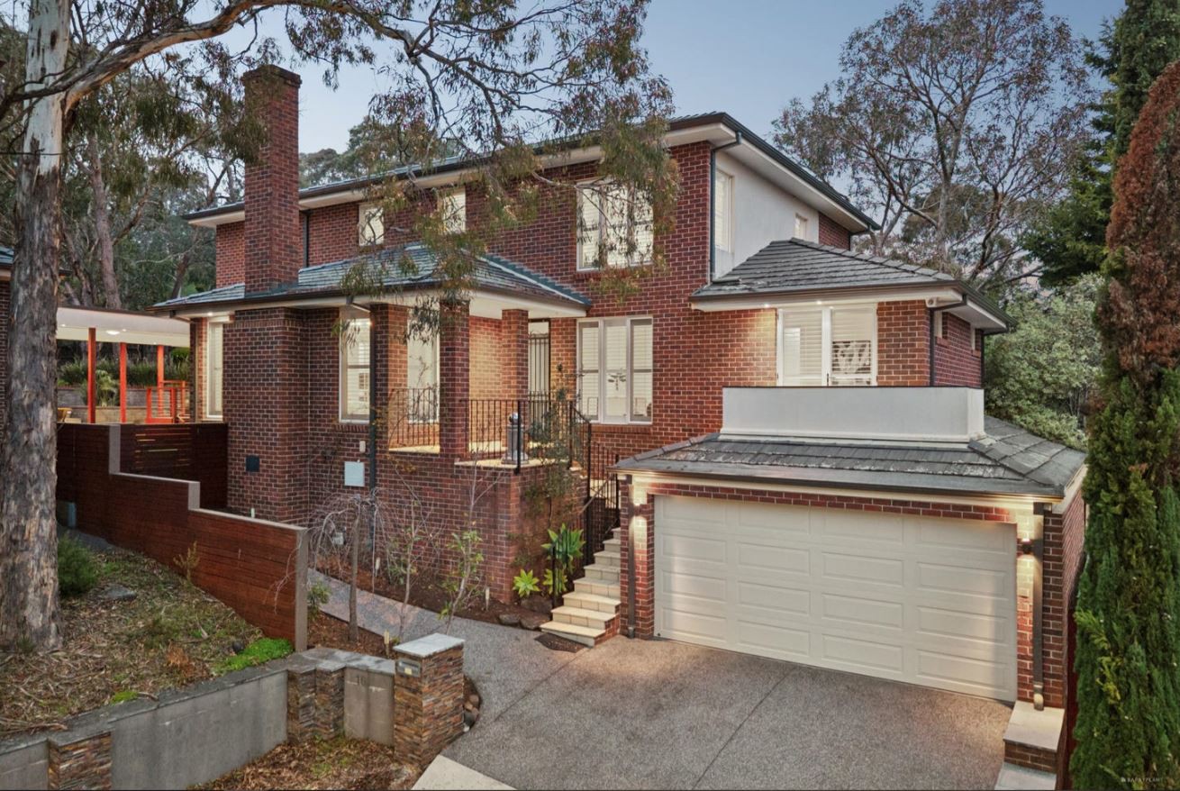 10 Karens Close, Mitcham, VIC 3132 - Thumbnail 2 - 24/10/2025