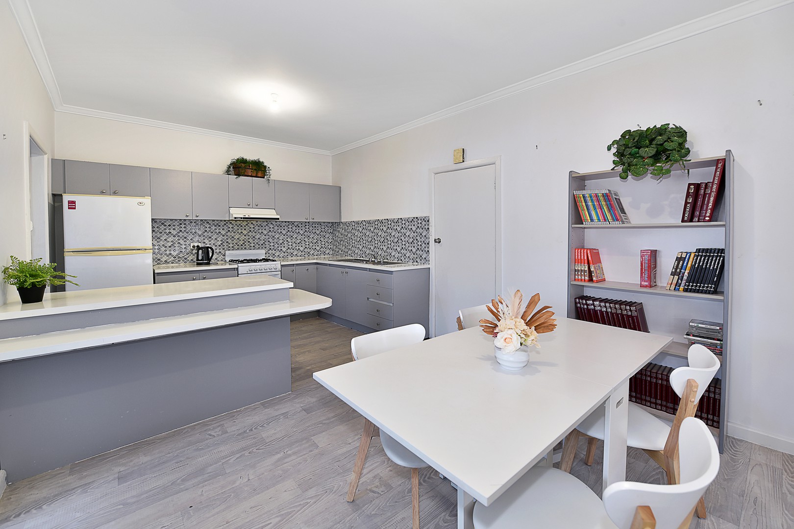 10 Kelverne Street, Reservoir, VIC 3073, Reservoir - Thumbnail 5