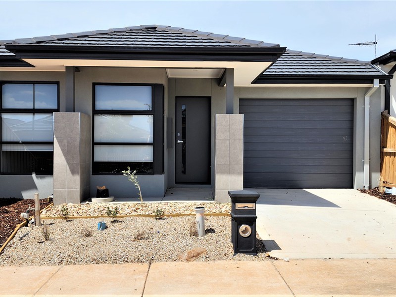 10 Kerala Street, Rockbank, VIC 3335 - Image - 19/09/2025
