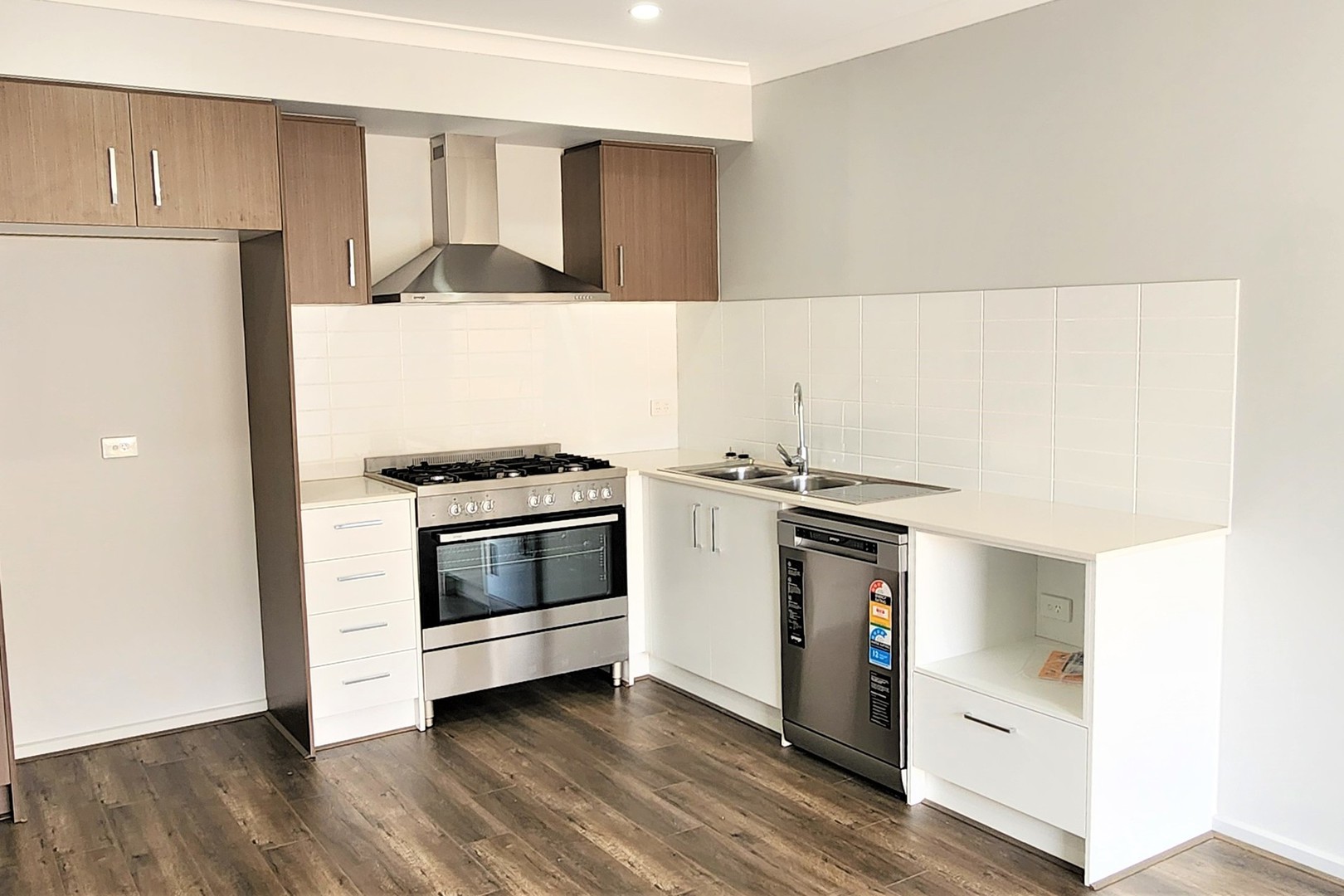 10 Kerala Street, Rockbank, VIC 3335, Rockbank - Thumbnail 4