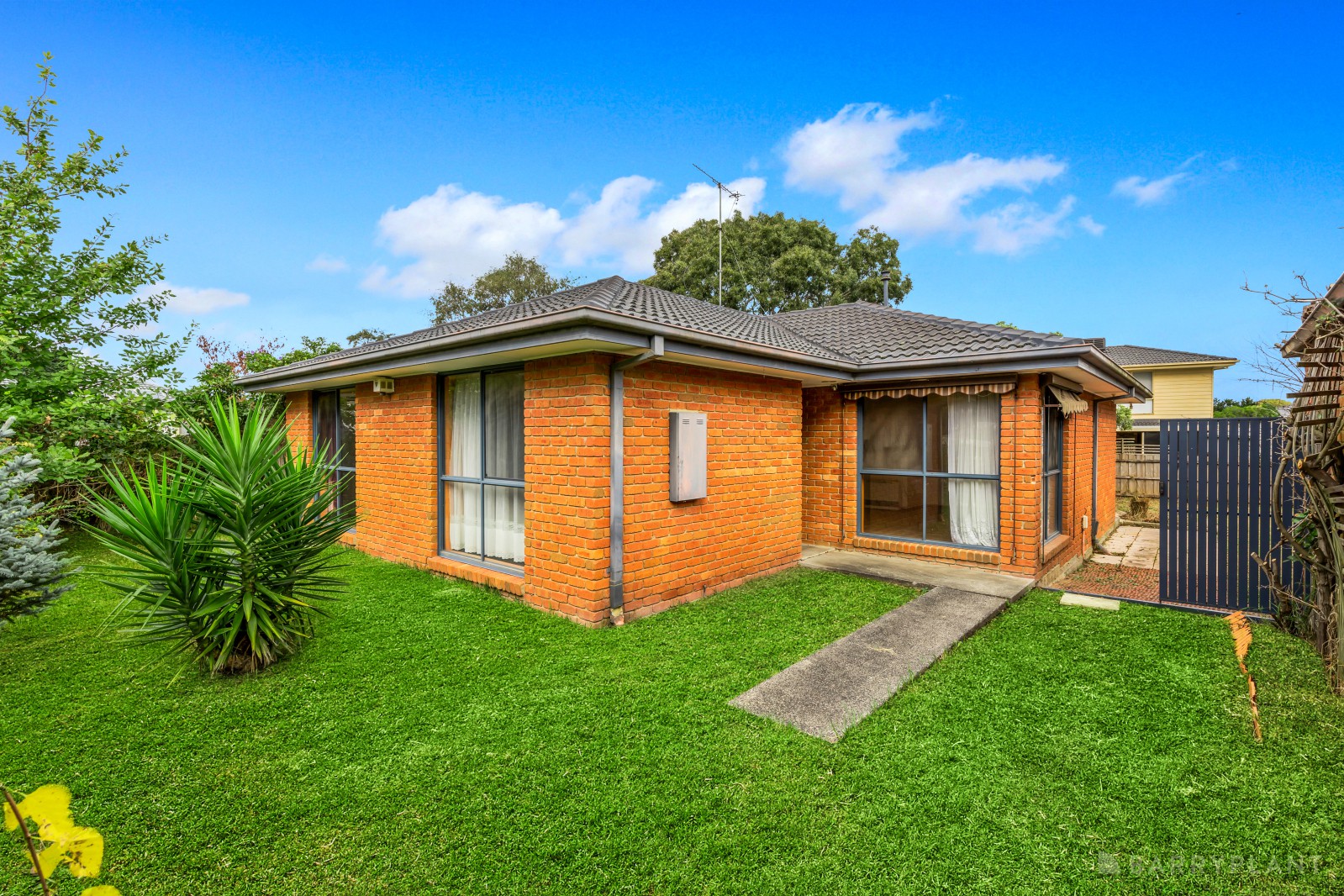10 Laggan Court, Endeavour Hills, VIC 3802 - Thumbnail 2 - 26/06/2026