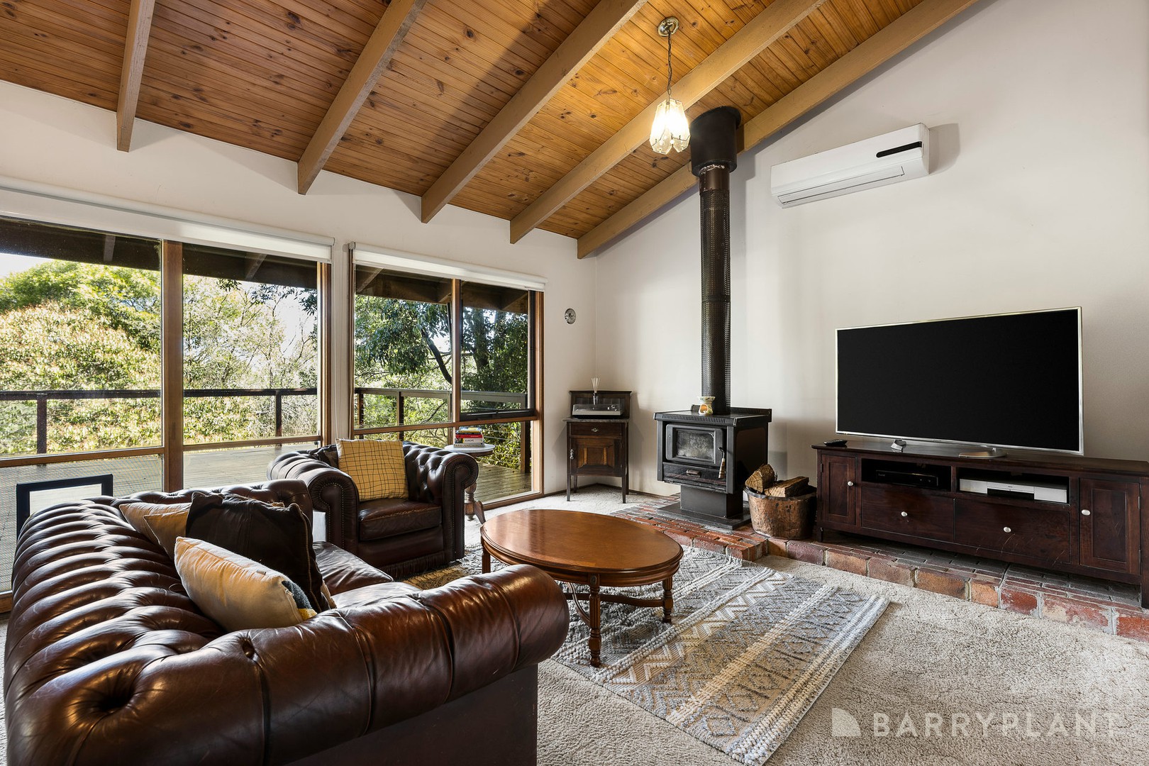 10 Lalors Lane, Healesville, VIC 3777 - Thumbnail 2 - 07/03/2025