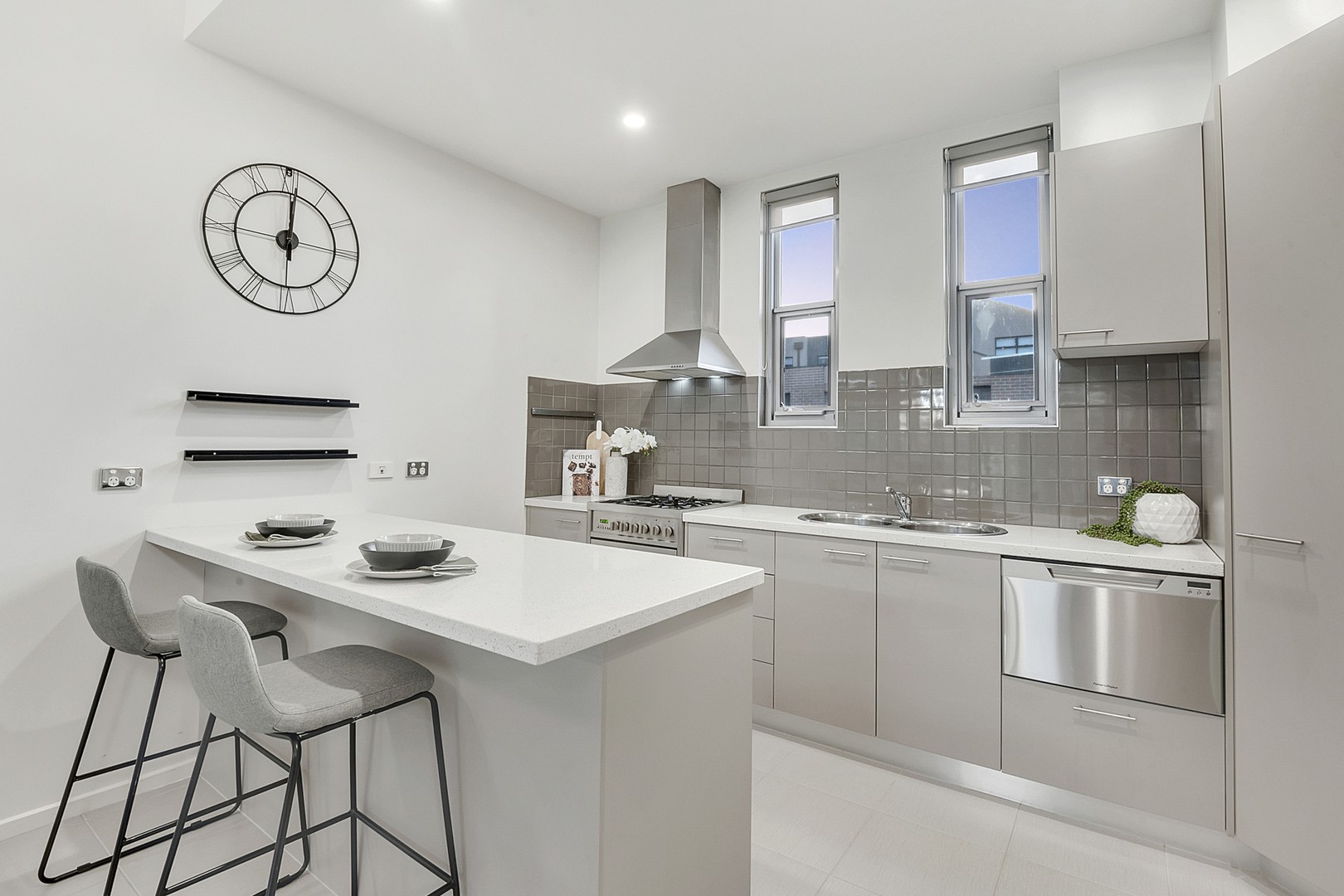 10 Lambourne Lane, Craigieburn, VIC 3064, Craigieburn - Thumbnail 3