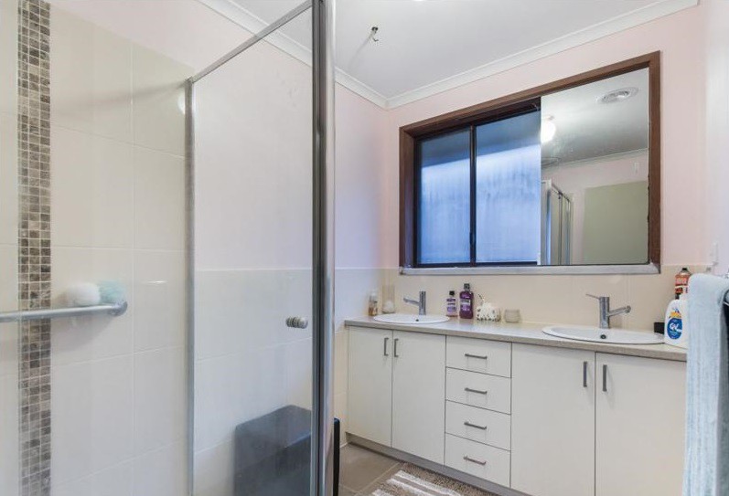 10 Lanark Street, Epping, VIC 3076, Epping - Thumbnail 5