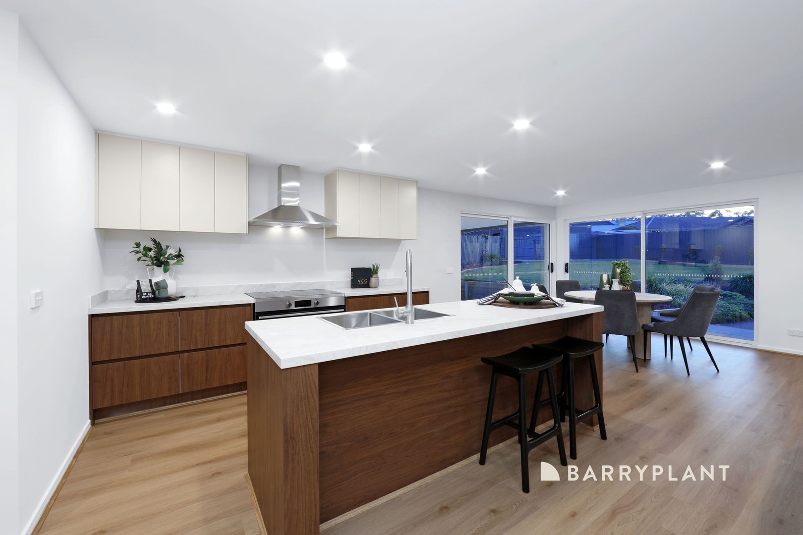 10 Lansell Court, Rowville, VIC 3178 - Thumbnail 2 - 22/09/2026