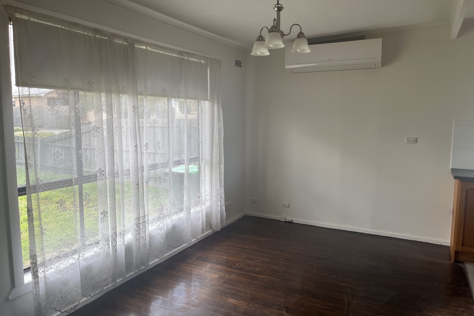 10 Leonard Avenue, St Albans, VIC 3021 - Thumbnail 2 - 19/09/2022