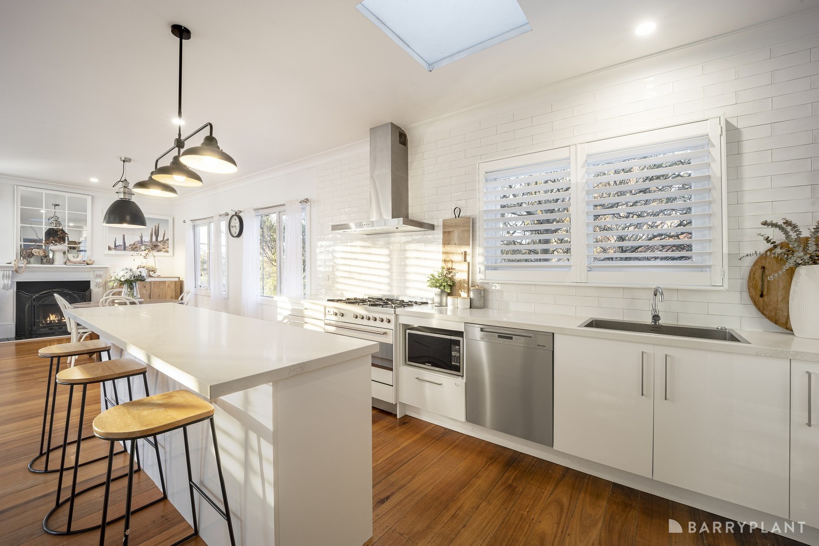 10 Leoni Avenue, Heathmont, VIC 3135, Heathmont - Thumbnail 2