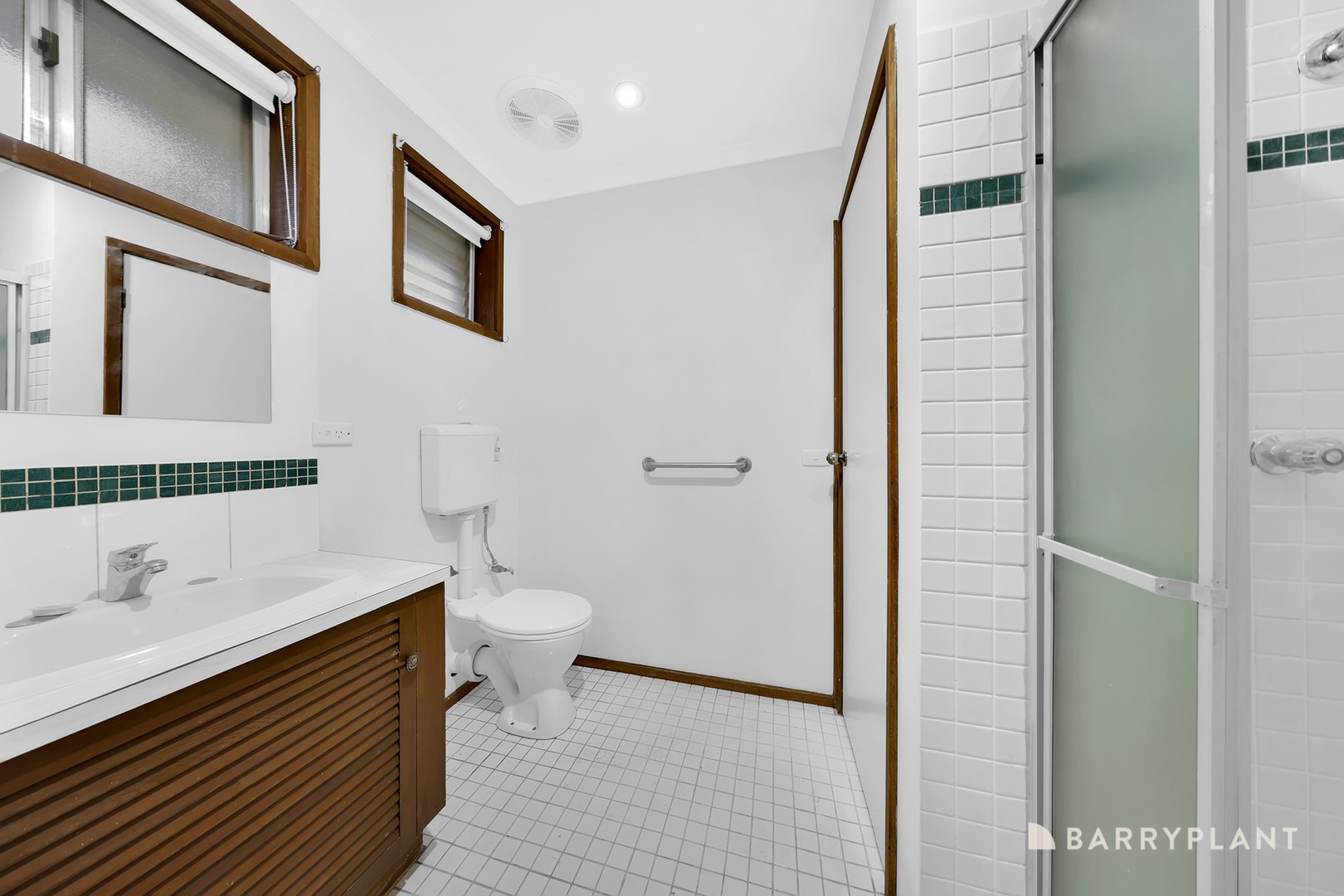 10 Letchworth Place, Epping, VIC 3076, Epping - Thumbnail 3